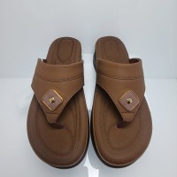 Ladies Brown Thong Platform Sandal with Gold Diamond Ornament – Comfort Cushioned Fancy Footwear