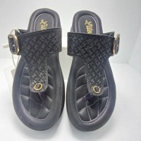 Lites Ladies Black Embossed Thong Platform Sandal with Gold Buckle – Quilted Cushion Comfort Footwear